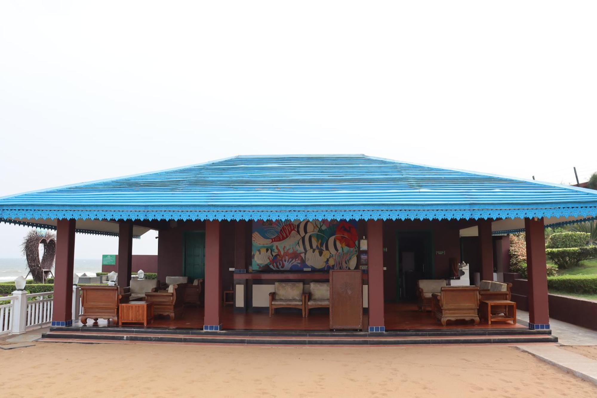 Mayfair Palm Beach Resort Gopālpur エクステリア 写真